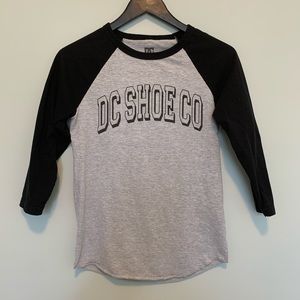 💥4/$20💥DC SHOES 3/4 SLEEVE BASEBALL TOP
